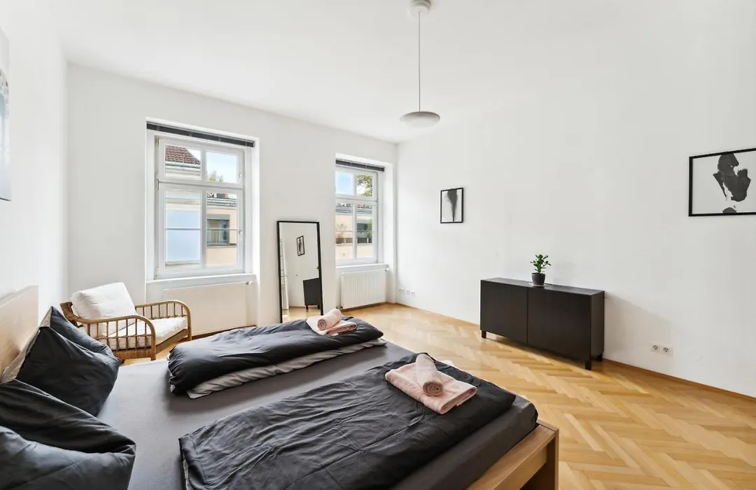Design Apartments Near Mariahilferstrasse-1